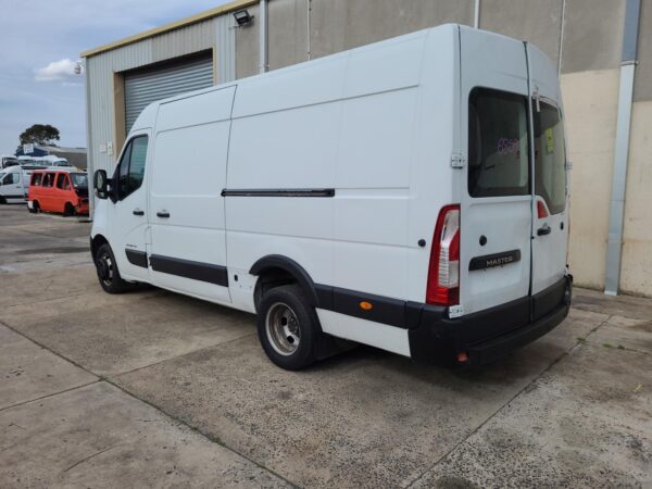 RENAULT MASTER X62 09/2011-ON RIGHT REAR MUD FLAPS DOUBLE WHEEL - Image 15