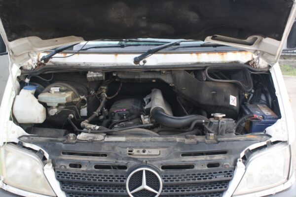 MERCEDES BENZ SPRINTER 02/1998-10/2006 FRONT PANEL RIGHT HEADLIGHT SURROUND - Image 46