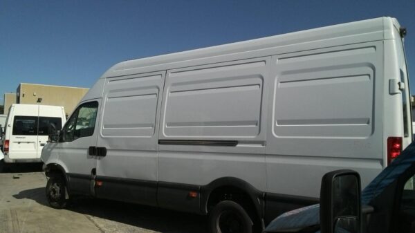 IVECO DAILY 06/2011-01/2015 RIGHT TAILLIGHT 5TH GEN VAN - Image 5