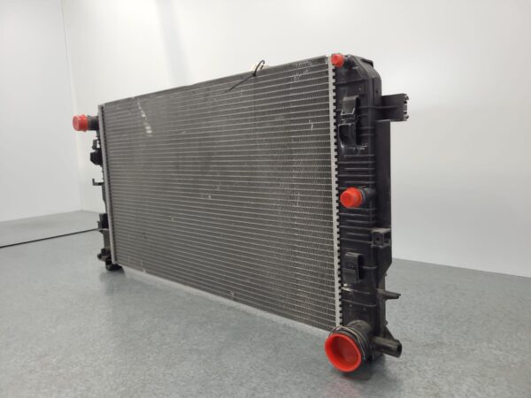 MERCEDES BENZ SPRINTER VS30 05/2018-2024 RADIATOR AUTOMATIC T/M 3.0L DIESEL RWD - Image 3