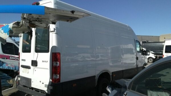 IVECO DAILY 06/2011-01/2015 RIGHT TAILLIGHT 5TH GEN VAN - Image 11