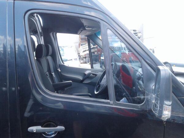 MERCEDES BENZ SPRINTER 10/2006-09/2013 RIGHT BUMPER FOGLAMP - Image 8