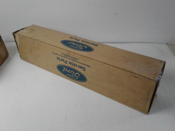 FORD FAIRLANE ZJ 05/1979-3/1982 LEFT TAILLIGHT GLOBE HOLDER - Image 5