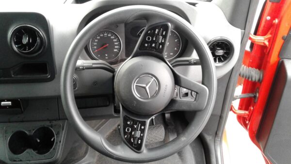 MERCEDES BENZ SPRINTER VS30 05/2018-2024 KEYLESS ENTRY CONTROL MODULE RECEIVER - Image 12