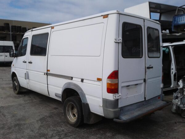 MERCEDES BENZ SPRINTER 02/1998-10/2006 WHEEL ARCH FLARE LEFT REAR MUD FLAP - Image 6