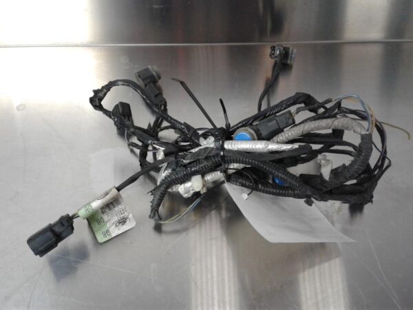 FORD MUSTANG S550 08/2015-04/2023 REAR PARKING SENSORS AND LOOM - Image 2