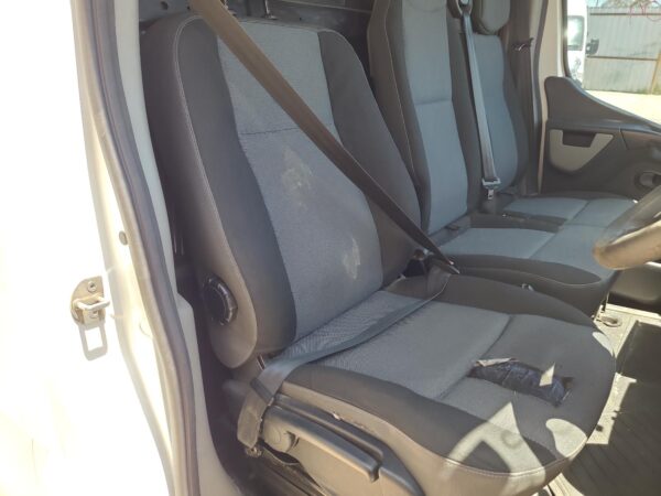 RENAULT MASTER X62 09/2011-2024 RIGHT FRONT SEAT BOX - Image 20