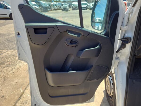 RENAULT MASTER X62 09/2011-2024 LOCK MECHANISM LEFT FRONT DOOR - Image 10