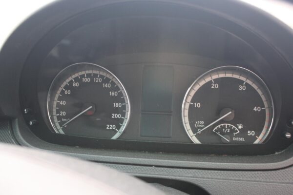 MERCEDES BENZ VITO 639 10/2013-02/2015 LEFT SLIDING DOOR ROLLER CENTRE - Image 39