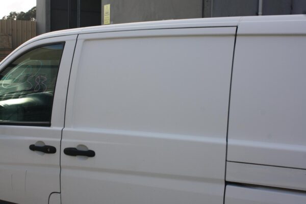 MERCEDES BENZ VITO 639 10/2013-02/2015 LEFT SLIDING DOOR ROLLER CENTRE - Image 23