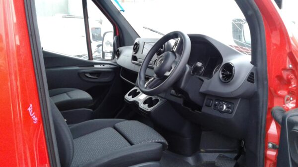 MERCEDES BENZ SPRINTER VS30 05/2018-2024 KEYLESS ENTRY CONTROL MODULE RECEIVER - Image 10