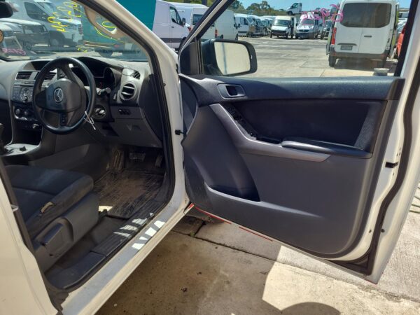 MAZDA BT50 UR 09/2015-06/2020 FAN SHROUD 3.2L DIESEL - Image 8