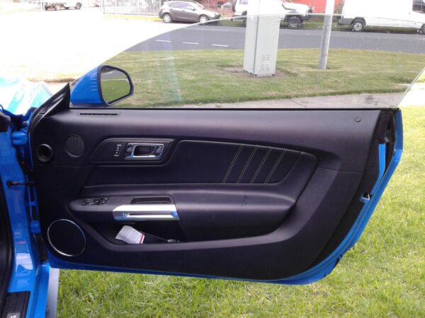 FORD MUSTANG S550 08/2015-04/2023 BODY/DOOR MOULD BEHIND DRIVER'S DOOR - Image 21