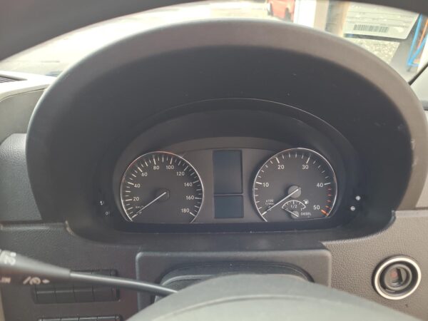 MERCEDES BENZ SPRINTER NCV3 01/2012-04/2018 INSTRUMENT CLUSTER DIESEL AUTO T/M - Image 23