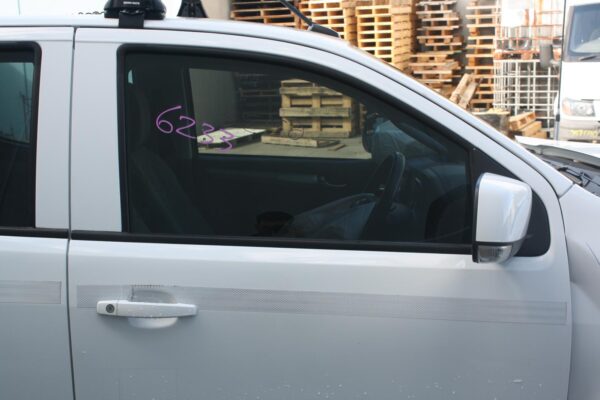 HOLDEN COLORADO RG 06/2012-12/2020 FUEL FILLER - Image 20