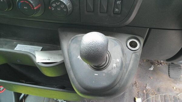 RENAULT MASTER X62 09/2011-2024 HAZARD LIGHT SWITCH - Image 8