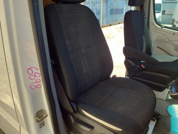 MERCEDES BENZ SPRINTER NCV3 10/2006-04/2018 FRONT SEAT RIGHT FRONT STANDARD TYPE - Image 11