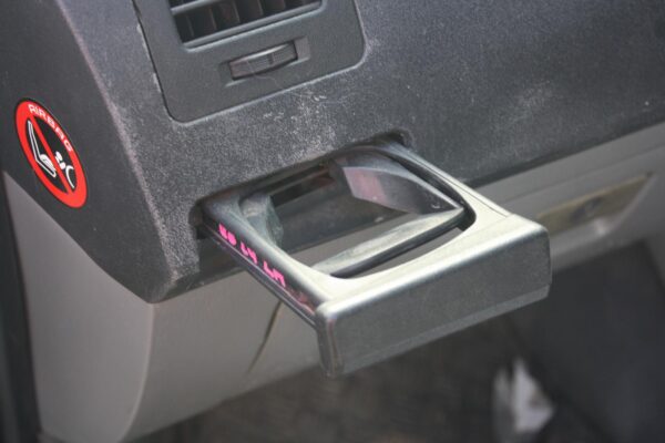 TOYOTA HILUX 02/2005-08/2015 TRIM PANEL DASH VENT LEFT BELOW CUP HOLDER BLACK - Image 14