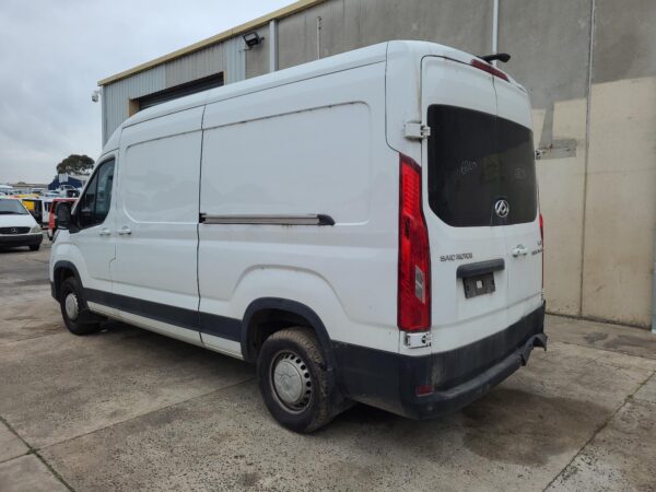 LDV DELIVER 9 07/2020-2024 HIGH LEVEL STOPLIGHT - Image 9