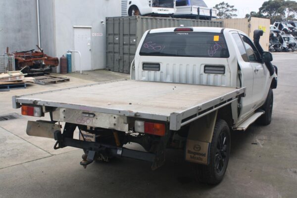 MAZDA BT50 UP-UR 10/2011-06/2020 CALIPER RIGHT FRONT 4WD - Image 9