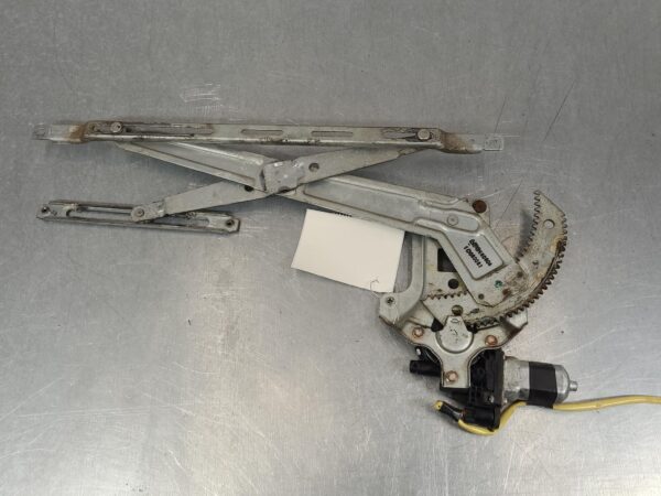 FORD RANGER 2006-2011 RIGHT FRONT WINDOW REG/MOTOR PJ-PK, POWER, 1 PLUG TYPE, 12