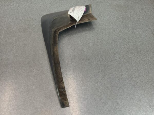 MAZDA BT50 UP-UR 10/2011-06/2020 MUD FLAPS RIGHT FRONT - Image 2