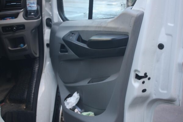 LDV DELIVER 9 07/2020-2024 UPPER LEFT SLIDING DOOR RUNNER - Image 18