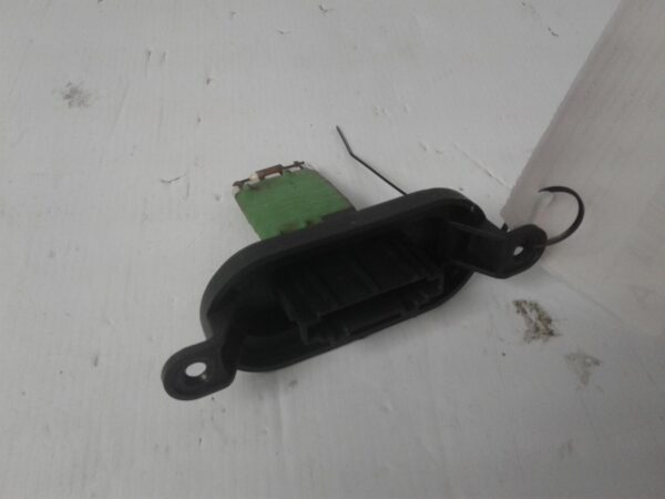 VOLKSWAGEN TRANSPORTER T5 08/2004-02/2010 HEATER FAN RESISTOR SWITCH/RELAY - Image 2
