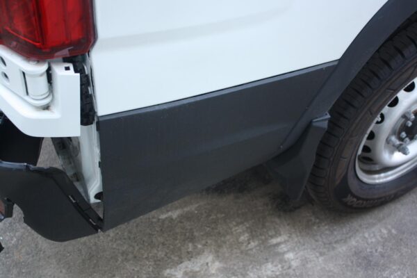 LDV DELIVER 9 07/2020-2024 RIGHT GUARD LINER REAR - Image 17