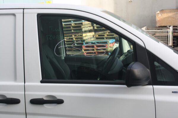MERCEDES BENZ VITO 639 10/2013-02/2015 RIGHT SLIDING DOOR ROLLER LOWER - Image 28