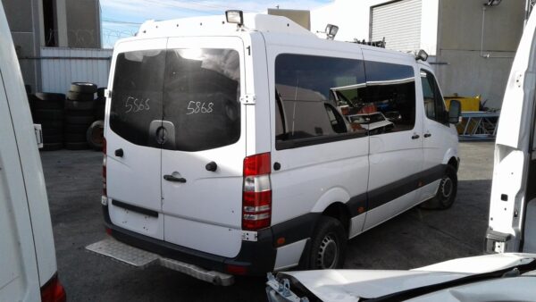 MERCEDES BENZ SPRINTER NCV3 10/2006-09/2013 LEFT BUMPER FOGLAMP - Image 6