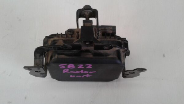 TOYOTA PRADO 11/2009-10/2023 MILIMETER RADAR SENSOR BEHIND GRILLE BADGE - Image 4