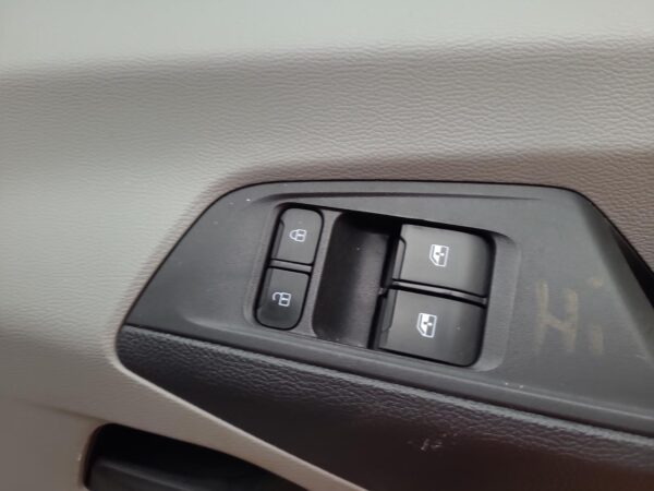 LDV DELIVER 9 07/2020-2024 RIGHT FRONT DOOR REGULATOR ASSEMBLY - Image 23