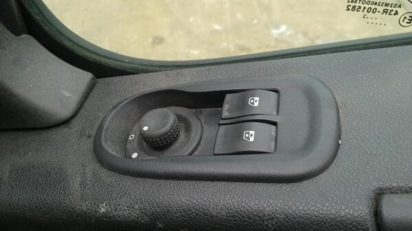 RENAULT MASTER X62 09/2011-2024 HAZARD LIGHT SWITCH - Image 6