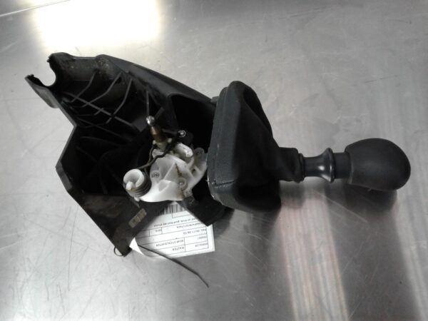 RENAULT MASTER X62 09/2011-01/2020 GEAR STICK/SHIFTER MANUAL T/M TYPE - Image 5