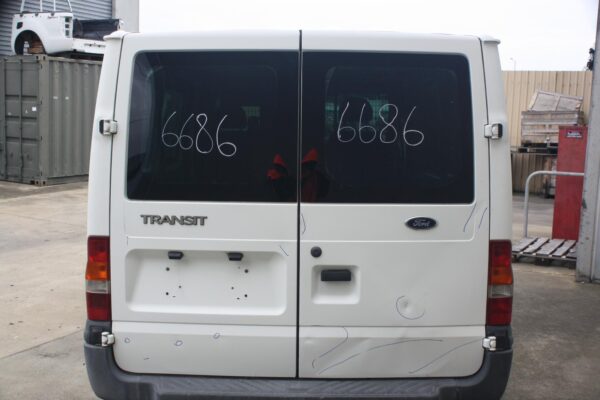 FORD TRANSIT VH-VJ 10/2000-08/2006 TAILGATE OPENING RIGHT DOOR HANDLE - Image 10