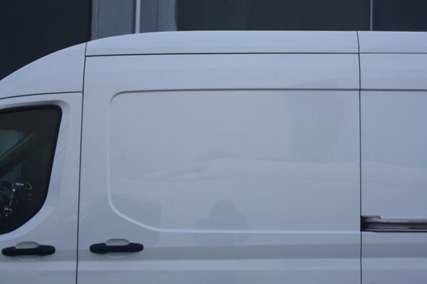 LDV DELIVER 9 07/2020-2024 UPPER LEFT SLIDING DOOR RUNNER - Image 5