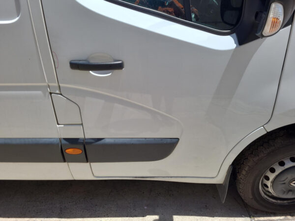 RENAULT MASTER X62 09/2011-2024 MUD FLAPS LEFT FRONT - Image 6