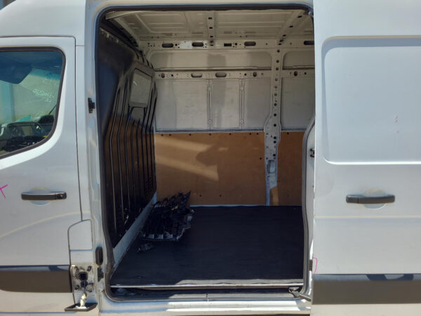 RENAULT MASTER X62 09/2011-2024 MUD FLAPS LEFT FRONT - Image 9