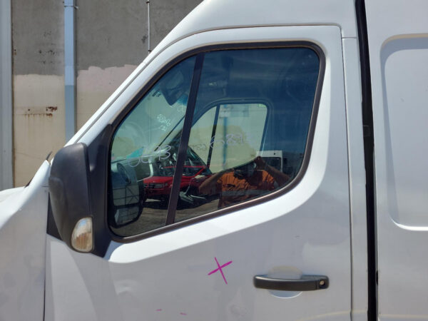 RENAULT MASTER X62 09/2011-2024 MUD FLAPS LEFT FRONT - Image 10