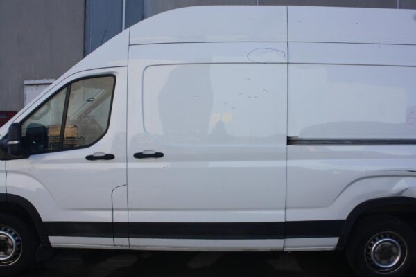 LDV DELIVER 9 07/2020-2024 RIGHT REAR PANEL MOULD IN FRONT REAR WHEEL - Image 22