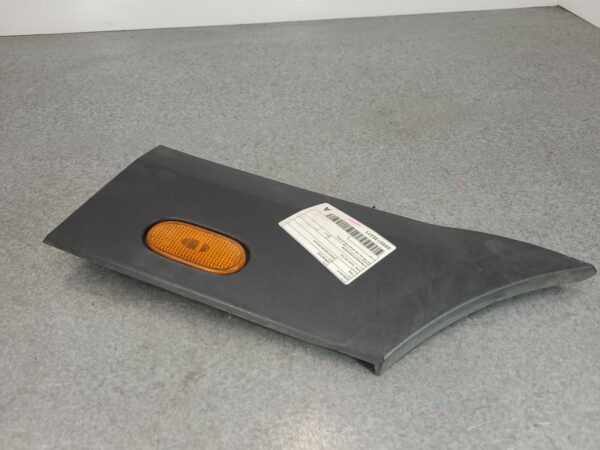 MERCEDES BENZ SPRINTER 10/2006-04/2018 LEFT BODY MOULD IN FRONT OF REAR WHEEL - Image 2