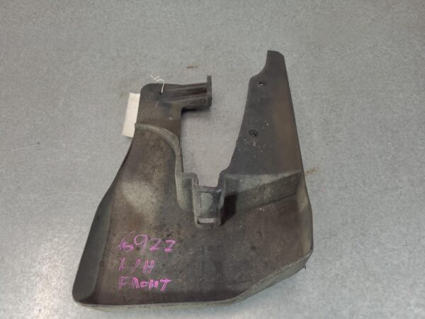 MERCEDES SPRINTER 2006-2018 MUD FLAPS LH FRONT, NCV3, 10/06-04/18 - Image 3