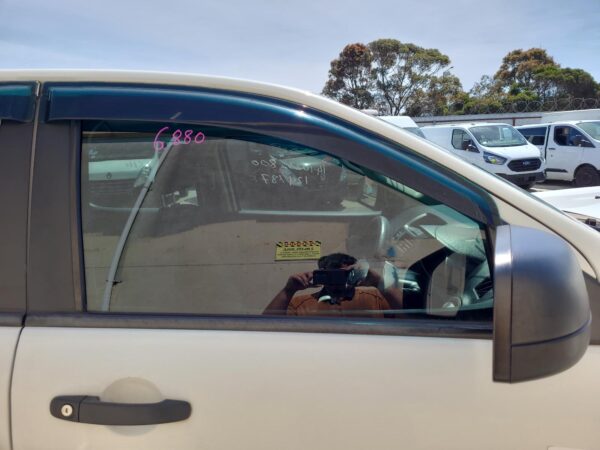 MAZDA BT50 UP-UR 11/2011-06/2020 DOOR HINGE/RUNNER RIGHT REAR LOWER - Image 9