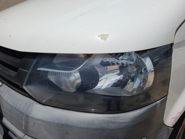 VOLKSWAGEN TRANSPORTER T5 10/2010-06/2015 LEFT HEADLAMP TRANSPORTER - Image 12