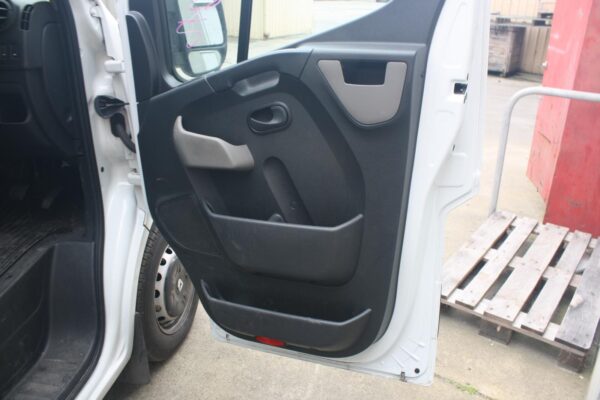 RENAULT MASTER 09/2011-2024 COMBINATION SWITCH ASSEMBLY W/ FRONT FOG LAMP TYPE - Image 8