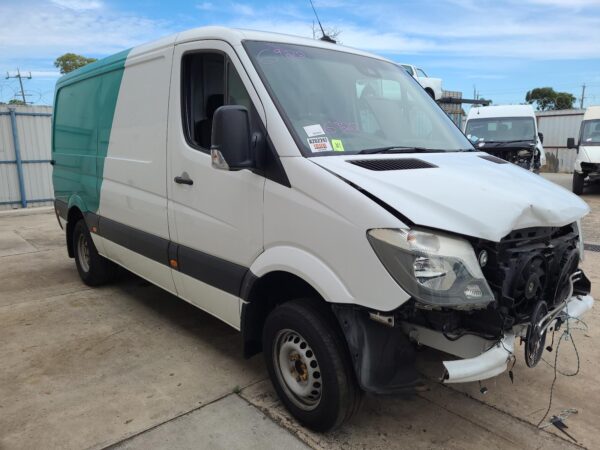 MERCEDES SPRINTER 2006-2018 BOOTLID/TAILGATE BARN DOOR (RH SIDE), NCV3, LOW ROOF - Image 8