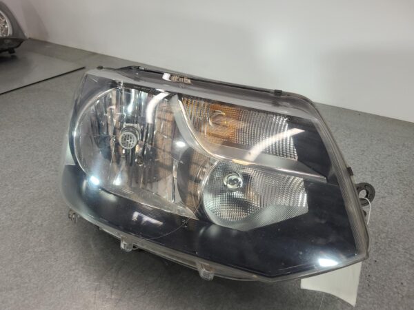 VOLKSWAGEN TRANSPORTER T5 10/2010-06/2015 RIGHT HEADLAMP - Image 4