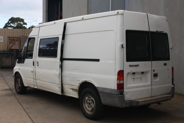 FORD TRANSIT VH-VJ 10/2000-08/2006 RADIATOR 2.4L DIESEL WITH AIR CON TYPE - Image 4