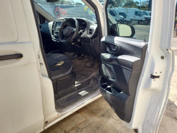 MERCEDES BENZ VITO 447 03/2015-2024 COURTESY LIGHT FRONT W/ SUNGLASS HOLDER TYPE - Image 13